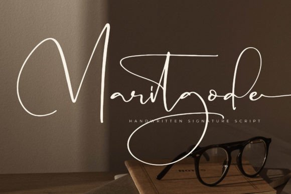 Maritgode: A Thoughtful Script Typeface for Editorial Warmth